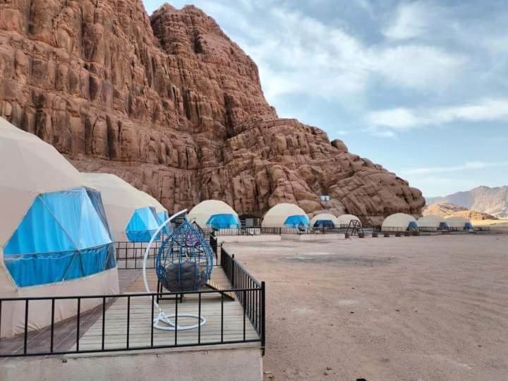 Sami Al Muzna Rum Camp 瓦迪拉姆 外观 照片