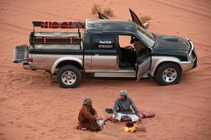 Sami Al Muzna Rum Camp 瓦迪拉姆 外观 照片